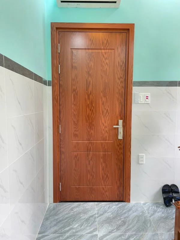 Cửa Nhựa Composite Hiện Đại – Mẫu Đa Dạng Ở Quận 9